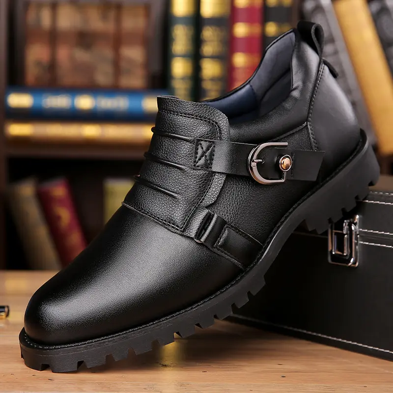 Men’s height-increasing leather dress shoes for business casual wear, featuring stylish metal buckle accents, non-slip thick soles, and a comfortable fit—ideal for commuting, everyday casual wear, and office settings; versatile men’s shoes.