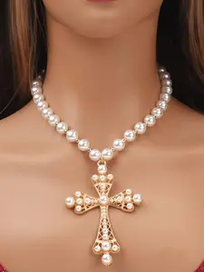 Faux Pearl Decorated Cross Pendant Necklace for Women & Girls, Fashion Jewelry for Party, Daily Clothing Decor, Trendy All-match & Exquisite Jewelry for Birthday Gift