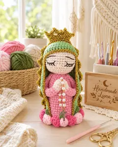 Handmade Crochet Virgin Mary Doll with Rosary, Pink Our Lady Prayer Amigurumi, Catholic Christian Gift, Religious Home Decor