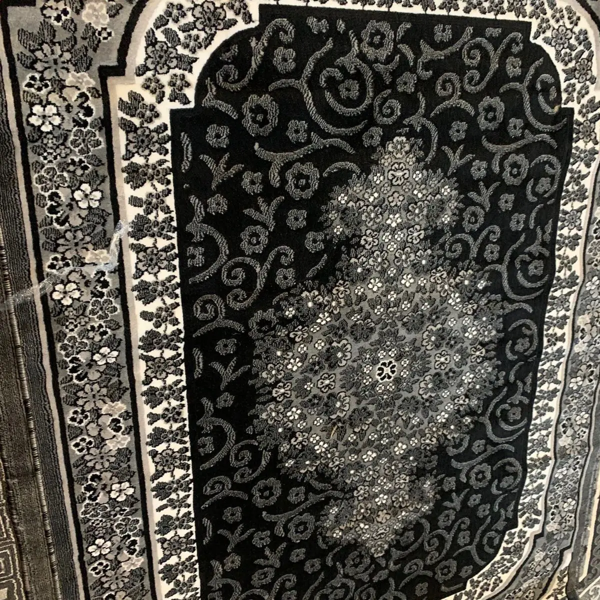 Brand new Royalty Turkish rug 5x8 size black Brand new Royalty Turkish rug 5x8 size black