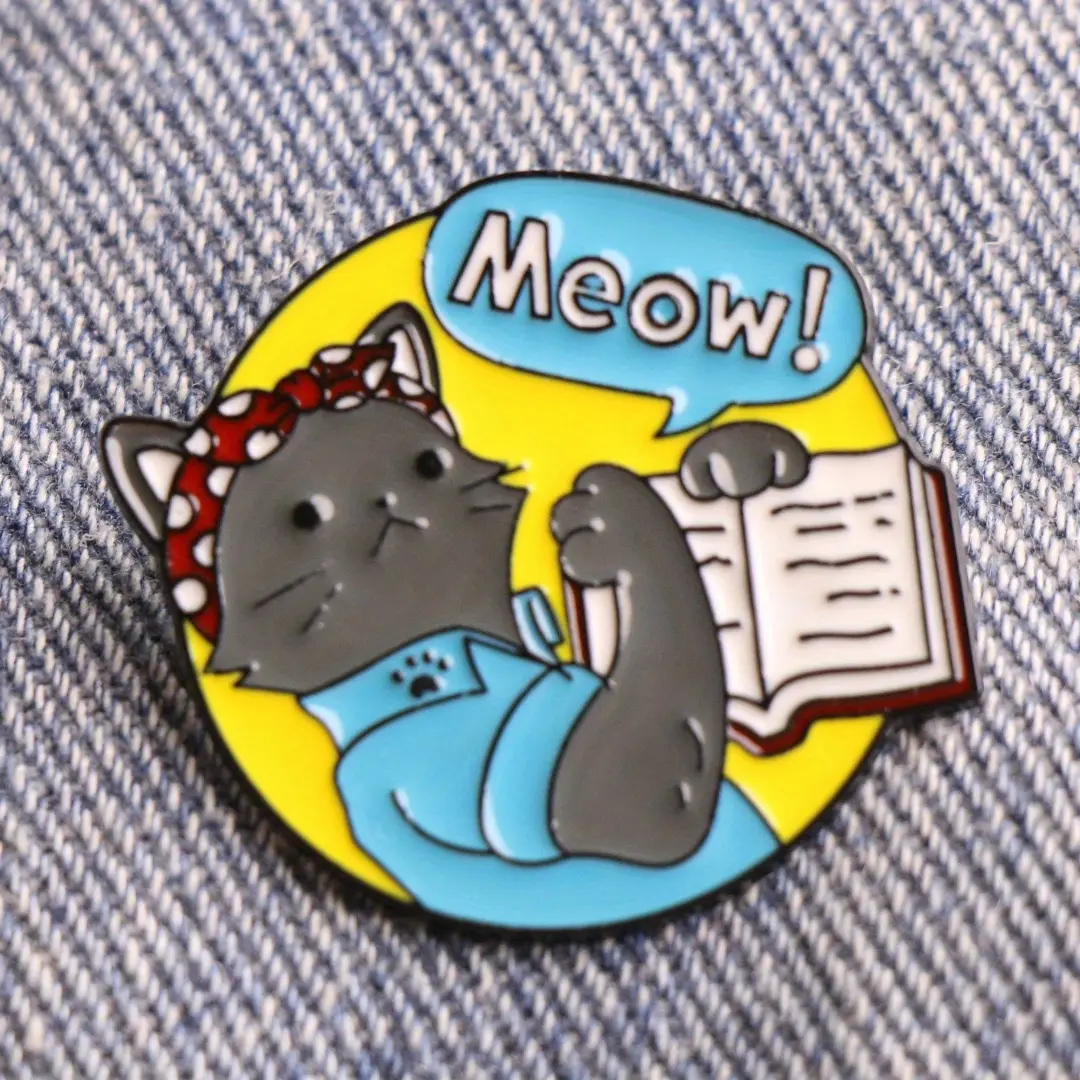 Enamel Metal Brooch Pin Clip with Cartoon Geometric Animal Design, Unisex Lapel Badge for Party Wear