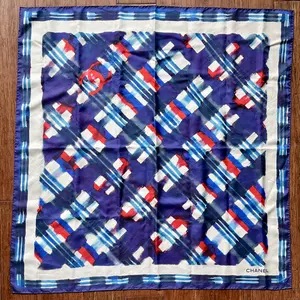 Pre-owned CHANEL Abstract Print Blue White Silk Scarf