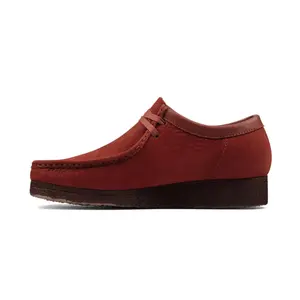 Clarks Wallabee Burgundy Men's Leather Slipper - Round Toe, Lace-Up Closure, Comfortable Design, Ideal for Summer Walking, Plain Pattern