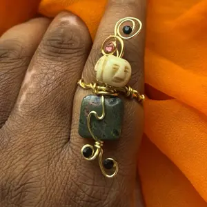 Black leopard Jasper Handcarved Face Bone Bead Wire Wrapped Rings with Gemstone or Glass Beaded Jewelry for Stylish Accessory Elegant Design