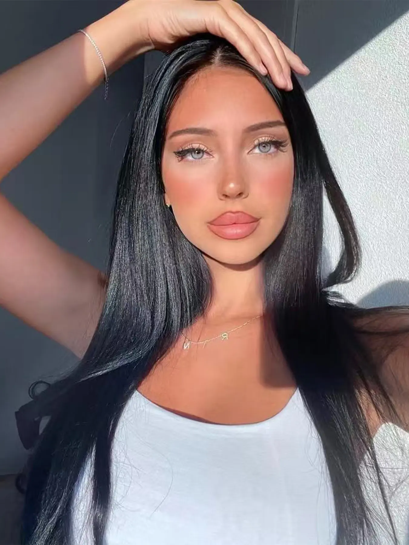 28 Inches Black Wigs Straight Black Wig for Women Synthetic Glueless Black Wig Long Black Synthetic Fiber Wig Middle Part Cosplay wig for Party &Halloween Costume&Daily Use Synthetic Hair Wig