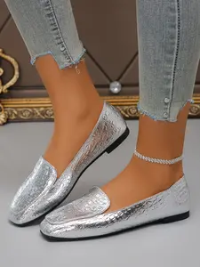 Trendy Silver Color Flat Loafers, Crocodile Pattern Commuter Shoes, Comfortable Slip-On Women's Footwear, All Season Casual Style
