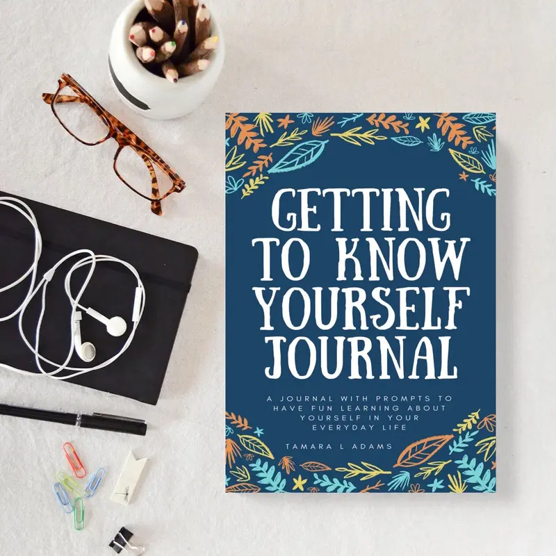 Getting to Know Yourself Journal: A journal with 100 prompts for self exploration. Therapy Workbook, Guided Self Care Book, Self Reflection