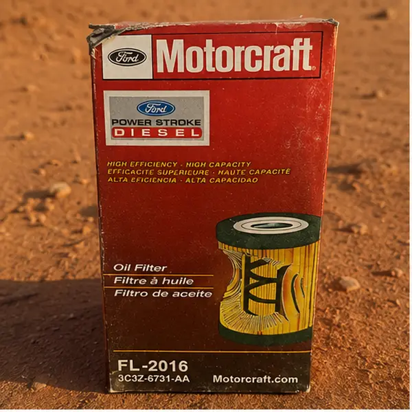 FL-2016 Engine Oil Filter for Ford Power Stroke Diesel