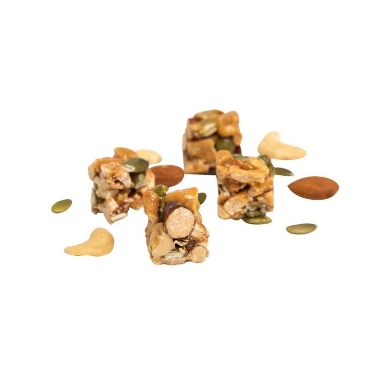 Kirkland Signature Cashew Clusters, 2 lbs Gluten Free, Kosher  Resealable Bag With Cashew Clusters With Almonds And Pumpkin Seeds  Protein Nut Snack