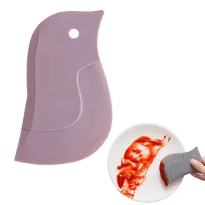 Cartoon Penguin Shaped Kitchen Cleaning Scraper Squeegee Scrubber, 1 Count Soft Non-slip Kitchen Cleaning Tool, Household Kitchen Cleaning Accessories, Sponges