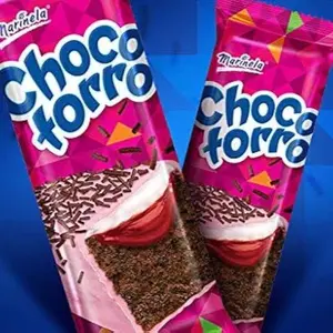Chocotorro Marinela | 5 pack | Chocolate cake filled with strawberry jam covered with strawberry.