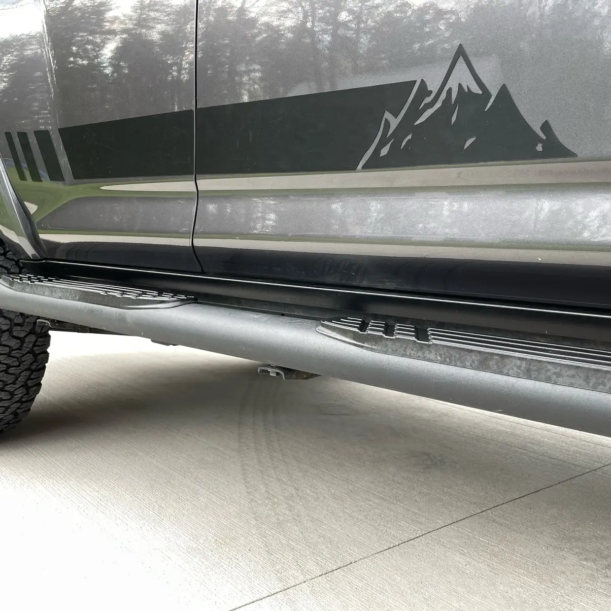 Magnetic graphics fits fifth generation ation 4runner right and left set