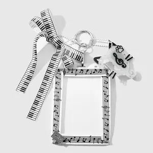 1 piece Music Festival series retro fashion black/white music sheet piano keys polka dots bow cat notes sliding card holder card case DIY keychain bag charm suitable for office workers and students for everyday wear holiday gift