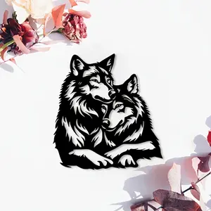 1Pc Wild Wolf Metal Wall Art, Artistic Wild Wolf Statue Mural, Perfect for Living Room, Garden & Zoo Corner Decor, Ideal Halloween & Christmas Decoration, Great Gift for Animal Enthusiasts