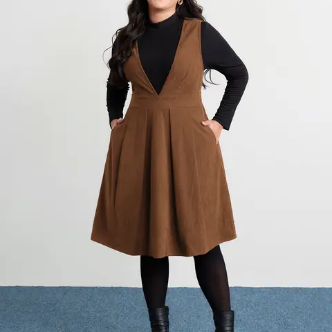 BloomChic Women's Plus Size Timeless Cable Knit Casual Dress - Deep V-Neck Sleeveless Midi with Side Pockets, Smooth Pull-On Polyester Fabric, Breathable, Comfy, Army, Everyday, Simple, Cold Wash, Cool Iron, Curvy-Friendly Mid-Length, Plus Size Friendly,，