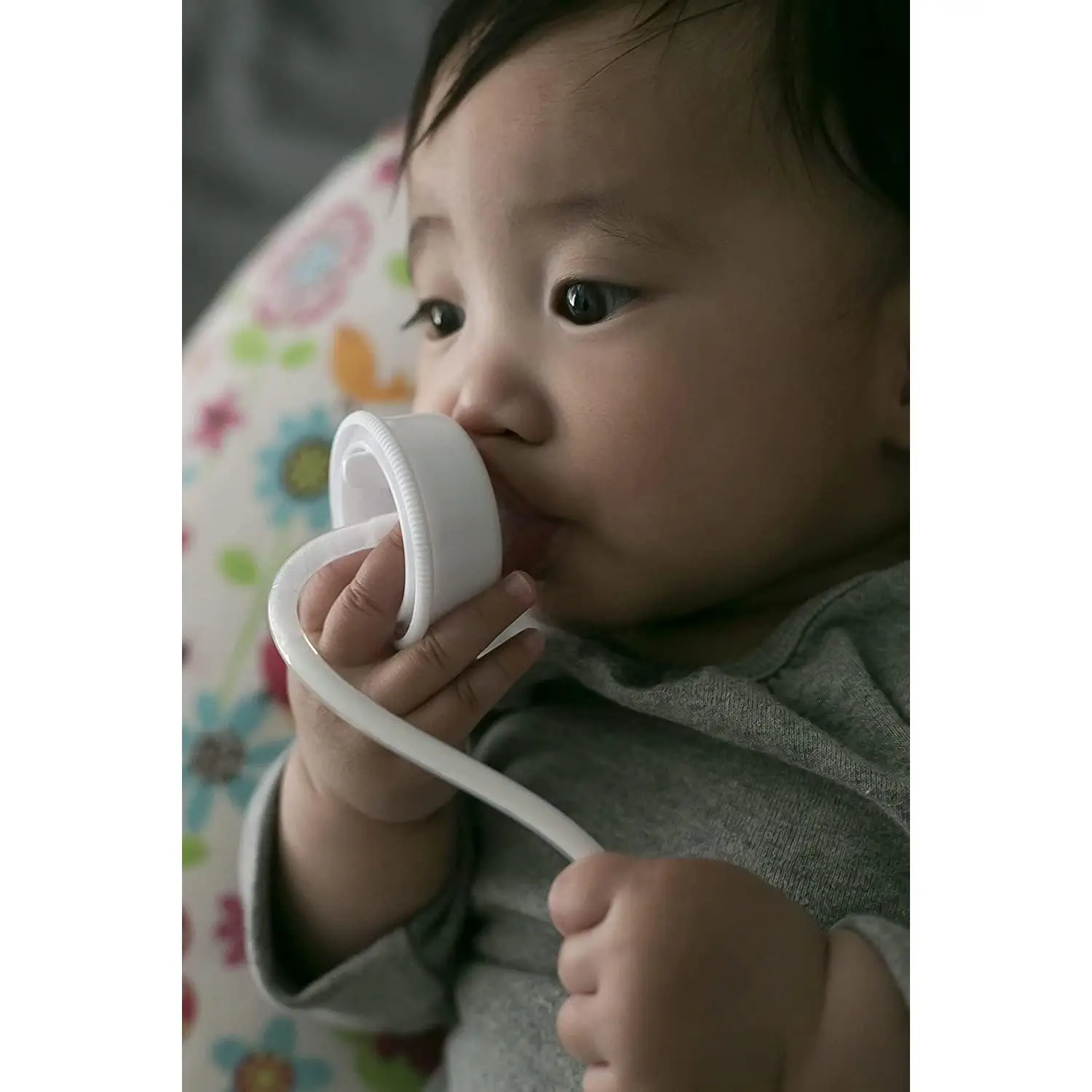 Hands-Free Baby Bottle - Anti-Colic Self Feeding 9 oz Baby Bottle Nursing System with Fast Flow Nipple/Teat 3m+ Infant (2 Bottles - Podee Classic)