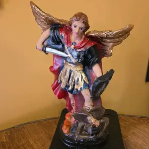 San Miguel 28ft or 11cm Echo Resina Statue with Wings and Sword