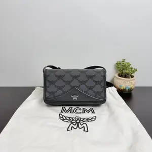 Pre-owned MCM Canvas Shoulder Bags 7.68'' R679 Shoulder Bag C12029509788 0315 T1 Chloe