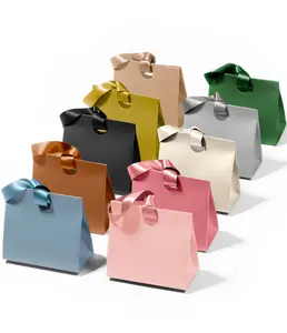Vitalizart 10 Pack Mini Paper Gift Bags with Handles, 6.1"x2.95"x5.71", Party Favor Bags, Mini Goodie Bags Bulk for Birthday, Graduation, Party Supplies