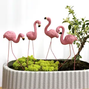 4-Piece Love Flamingo Outdoor Garden Decorations, Creative Resin Craft Insertions, Perfect Valentine's Day Gift, Unique Gardening Accessories