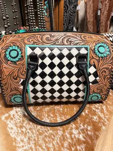 Astrid Checkered Concho Speedy XL