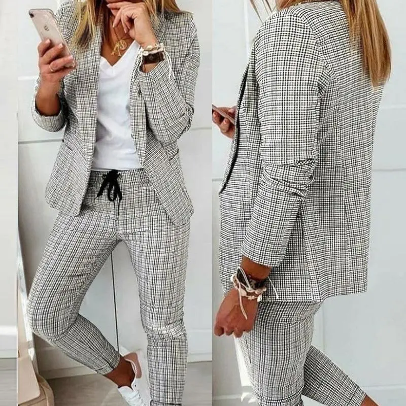 Women's 2-Piece Set, Casual Plaid Lounge Outfit with a Long Sleeve Blazer and Full-Length Flared Pants, Xxxl
