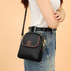 A versatile and stylish single-shoulder cross-body bag that can be worn in all seasons.