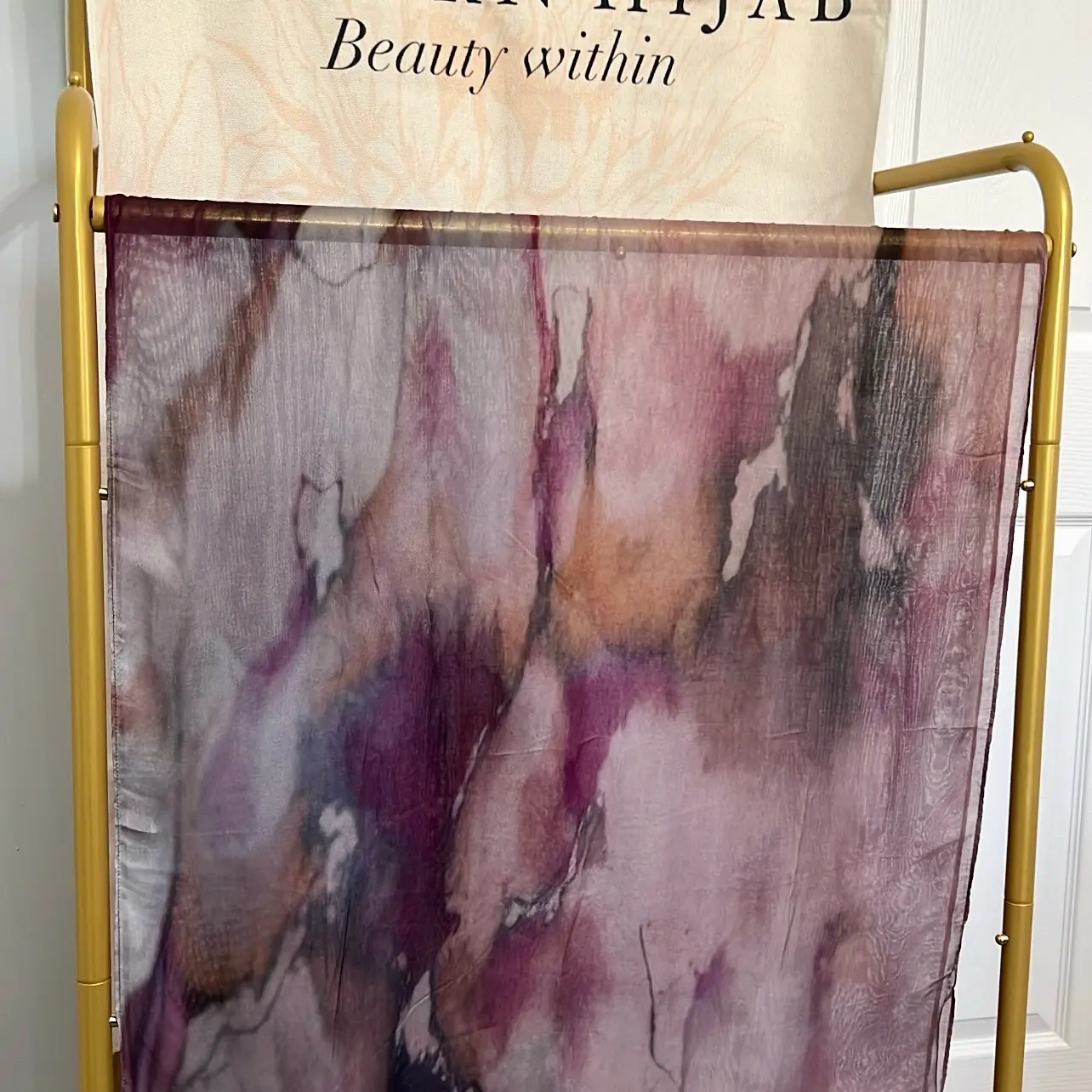 Pastel paint by modern.hijabco