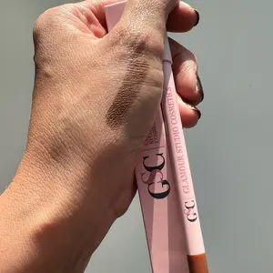 Dark Brown Lip Liner.