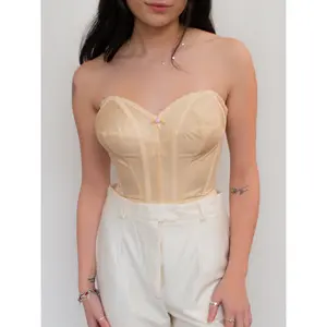 ILGWU '70s NoV. ORIGINAL VINTAGE CREAM CORSET - (34D/32DD/36C)