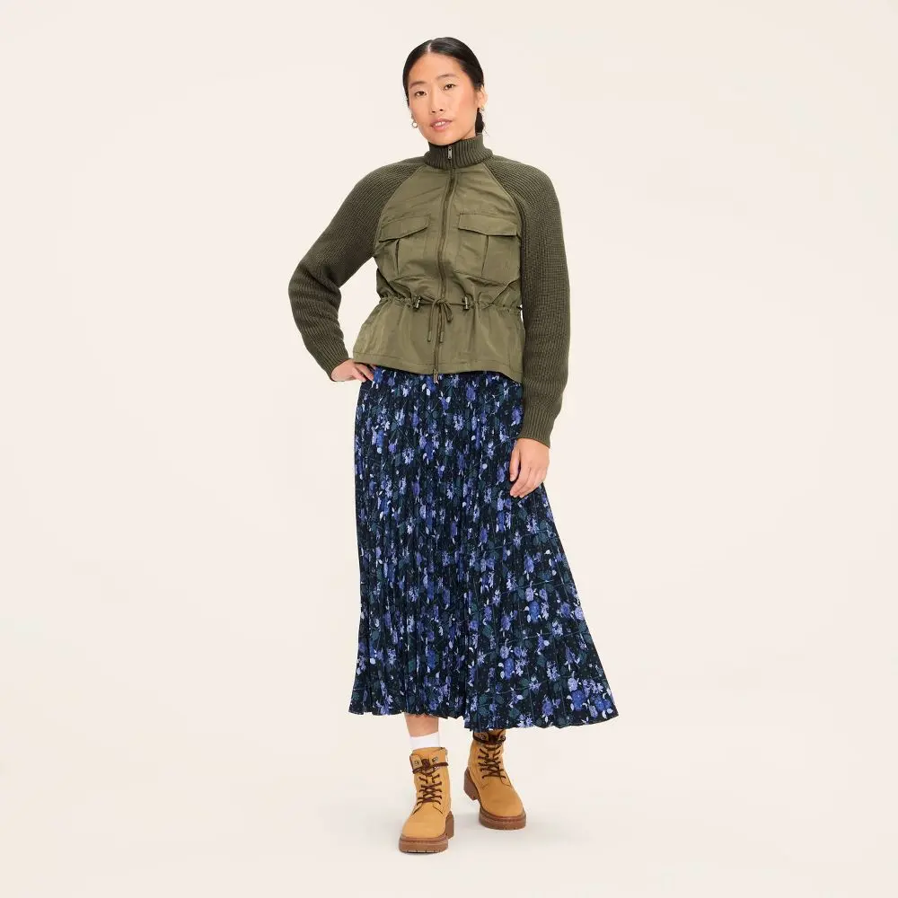 Women's Casual Zip-Up Woolrich Coat - Durable Fabric Garment for Day Wear