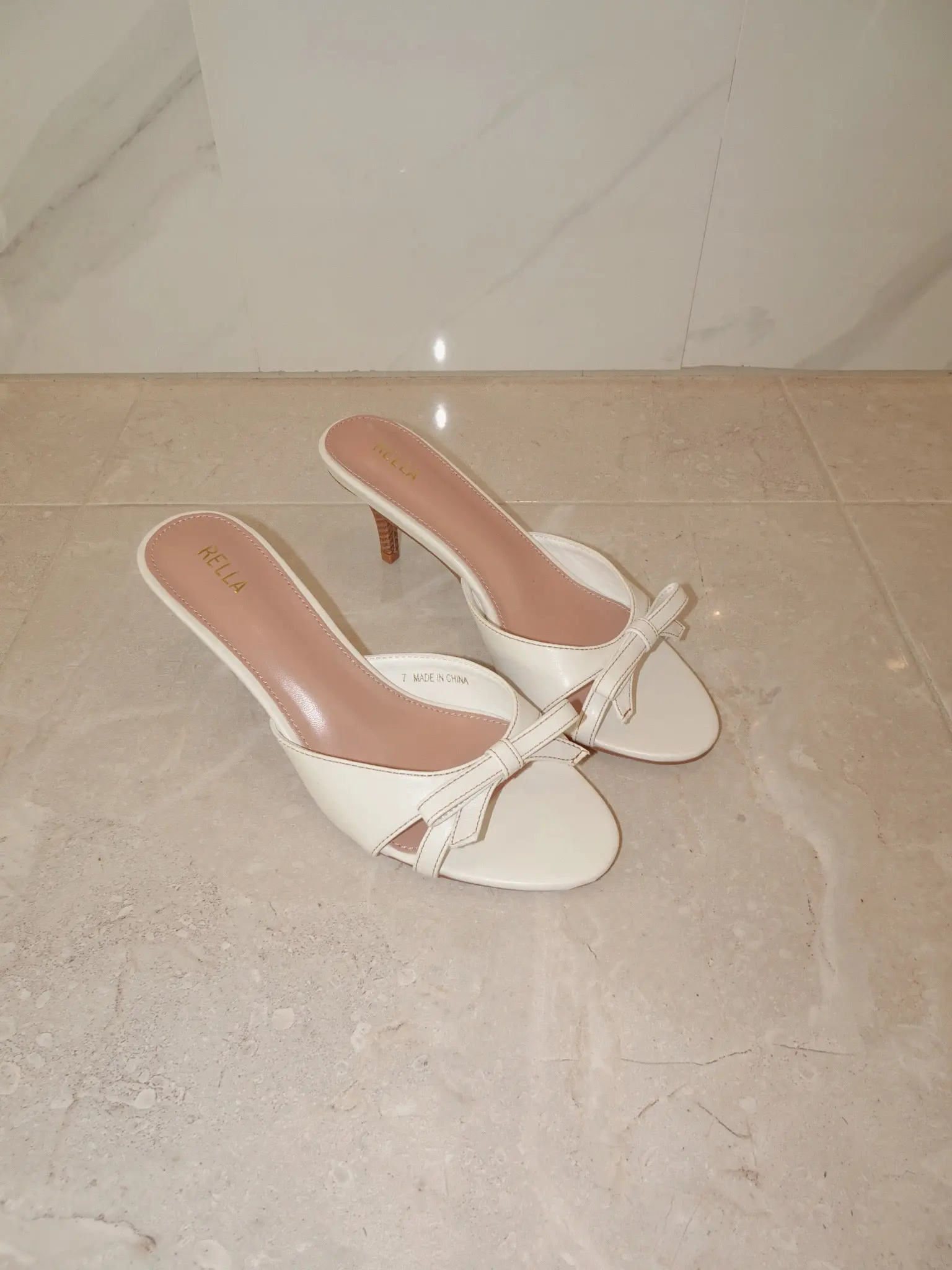 Delia Bow Kitten Heel - White
