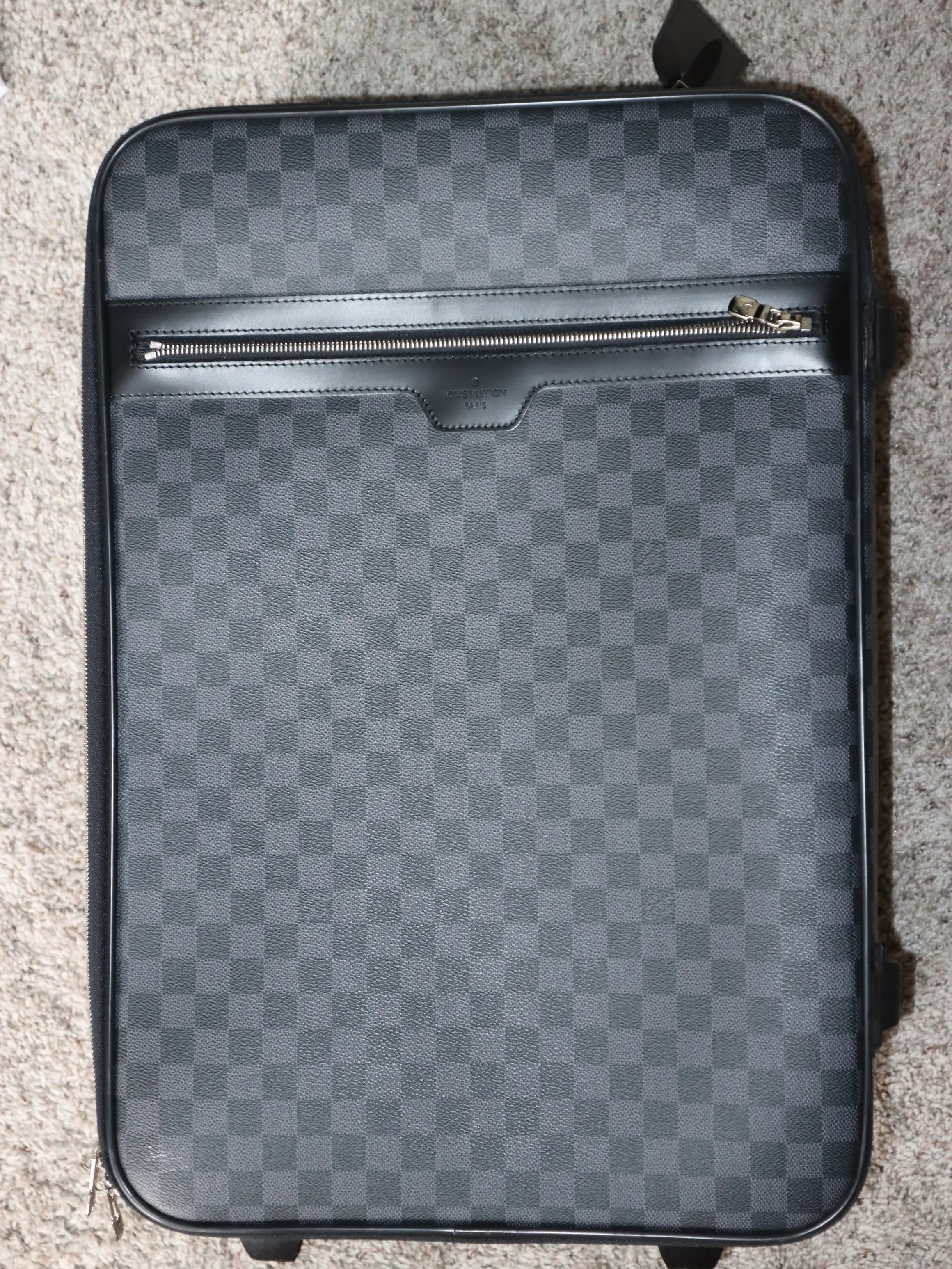 Pre-owned Louis Vuitton leather Luggage Pégase 55 Carry On in Navy Blue Damier Ebene Canvas Classic Luxury with Minor Wear Signs