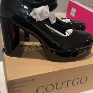 Coutgo Womens' T-Strap Round Toe Chunky Platform Heels Patent Mary Jane Dress Shoes