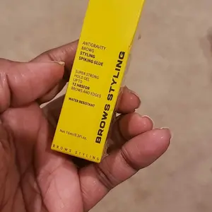 Eyebrow Styling Adhesive Tape Brush & 3D Brow Shaping Gel, Waterproof & Sweat-Resistant, Transparent Gel for Natural Look, All Light Types