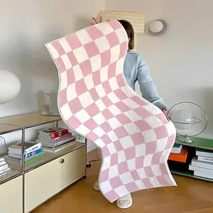 Creative Plaid Pattern Carpet, 1 Count Modern Fashion Classic Plaid Print Design Living Room Carpet, Cute Carpet for Home Dormitory Bedroom Hotel Decor, Checkered Area Rug