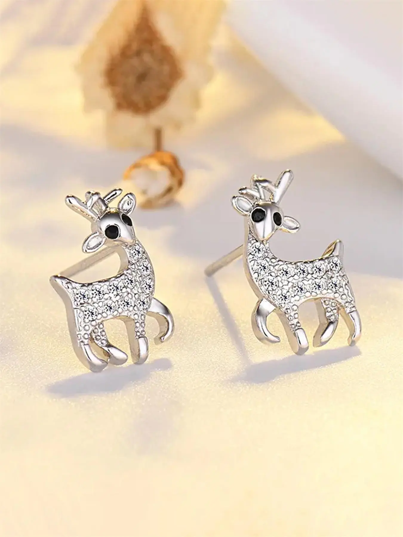 Cute Reindeer Design Stud Earrings, Fashionable Rhinestone Decorated Earrings for Women, Elegant Jewelry for Party, Daily Clothing Decor for Girl