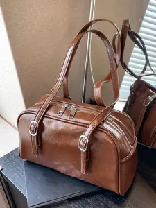Niche retro double zipper cylindrical Boston bag, classic brown fashionable and versatile underarm bag, daily commuting single-shoulder handbag, crossbody tote bag, Cross Body Bags, suitable for college students, office workers, shopping, etc.
