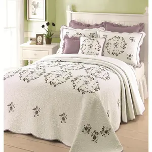Embroidered Floral Quilted Bedspread Lightweight Breathable All Seasons Bedding King Size White/Purple