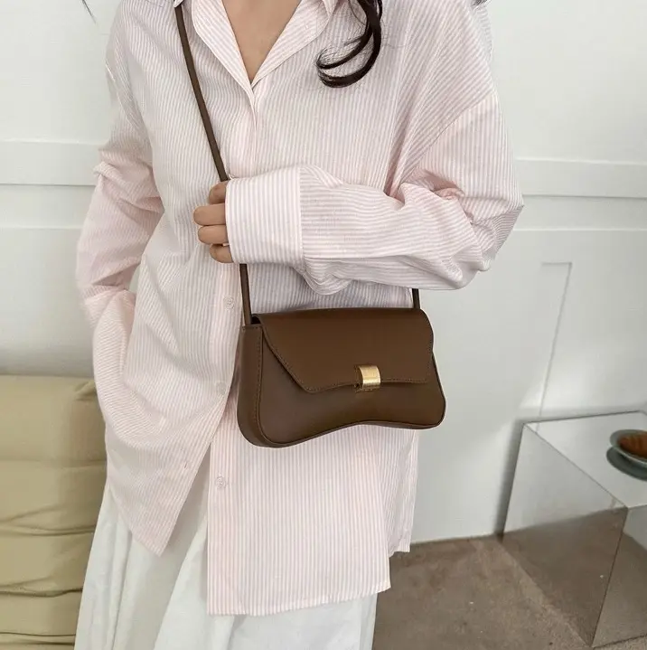 Chic Knotted Strap Shoulder Bag, Modern Flap Handbag with Sleek  Clasp for Women ﻿