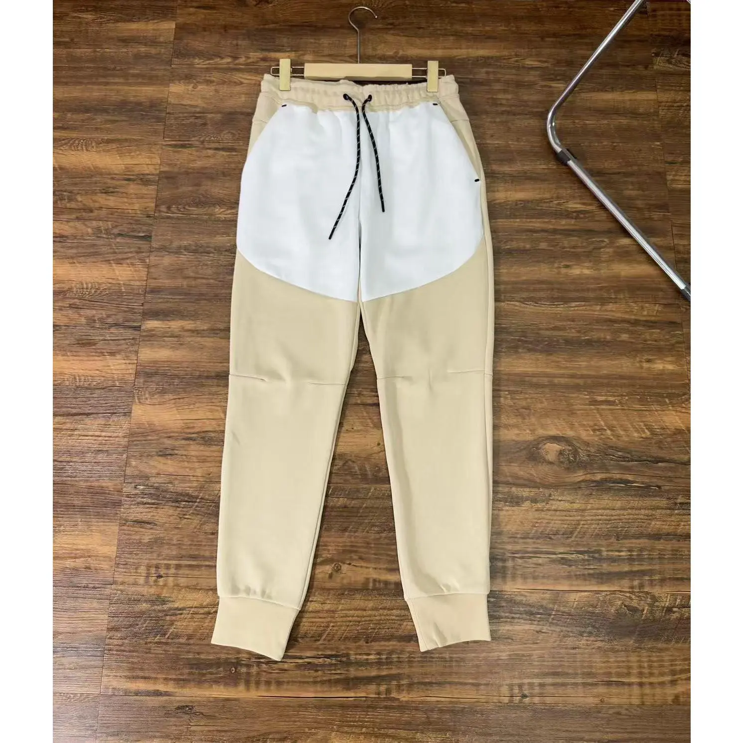 Khaki spliced white pants