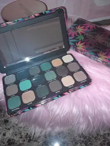 Revolution Eyeshadow Palette