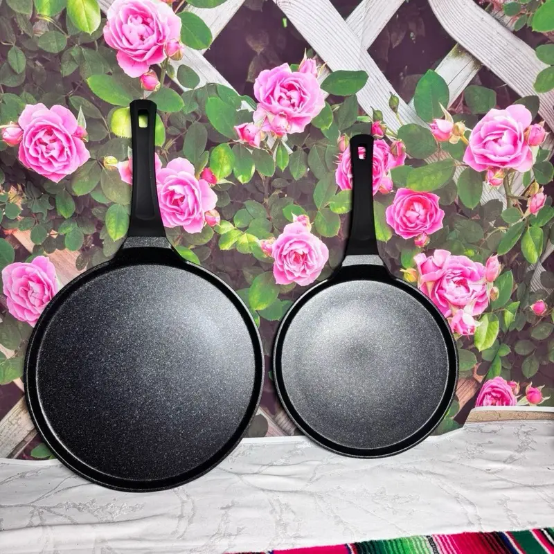 Heavy-duty round comal marble overlay in two sizes: 11 and 13 inches Cookware Pans