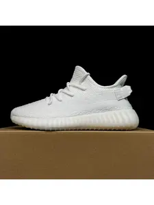 Soft styled unisex trendy shoes build gentle healing dressing mood, simple generous look suits multiple matching routes without scene and age restrictions, showing outstanding fashion taste via free casual daily collocation.