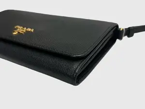 Pre-owned PRADA Leather Crossbody Bags Black Saffiano Crossbody Bag WOC