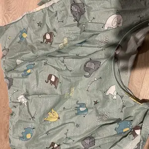 Cartoon Animal Print Nursing Cover, Multifunctional Breathable Postpartum Nursing Cover, Outdoor Nursing Cover for Women & Girls