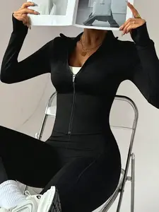 Women’s solid zip-up outerwear with sporty long sleeves and thumb holes, suitable for yoga, gym workouts, and indoor/outdoor wear; coats; yoga jacket top