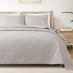 King Quilt, Lightweight Bedspreads Coverlets with 2 Pillow Shams, Light Grey Oversized Quilts King Size for Seasons