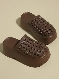 Women's Summer Breathable Holey Shoes, High Aesthetic Sandals, Fashionable Casual Sandals, Casual Outdoor Wear, Versatile and Comfortable Footwear
