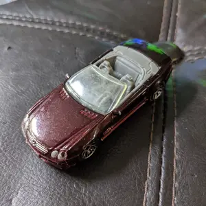 2004 Matchbox Mercedes Benz SL55 Sparkle Red Die-Cast Car
